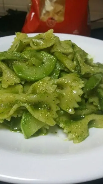 Фарфалле с овощами и соусом из кинзы: шаг 6