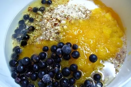 Постный тыквенный пирог с овсяными хлопьями и смородиной: шаг 4