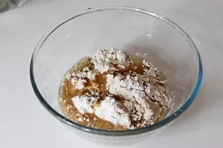 Легкий салат с креветками и микс салатом: шаг 1
