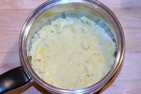 Слоёные трубочки из лаваша с картофельным пюре: шаг 2