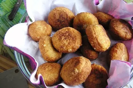 Пончики-пирожки с зеленью и сырами.: шаг 10