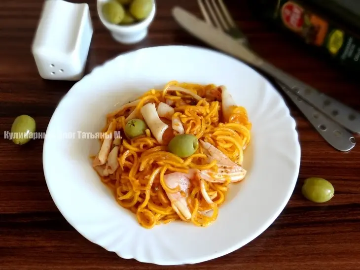 Тыквенный салат с жаренным кальмаром: шаг 6