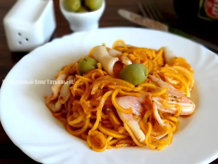 Тыквенный салат с жаренным кальмаром: шаг 7