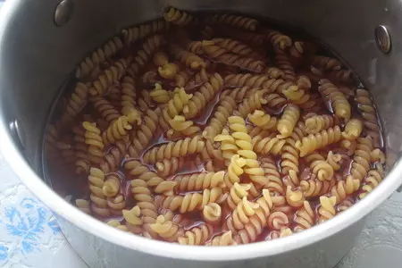 Паста с красным вином и оливками: шаг 3