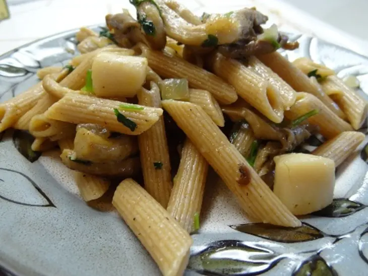 Макароны с гребешками и грибами: шаг 9