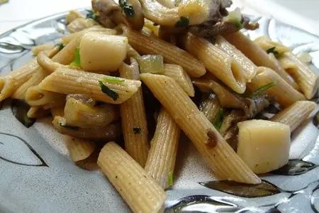 Макароны с гребешками и грибами: шаг 9