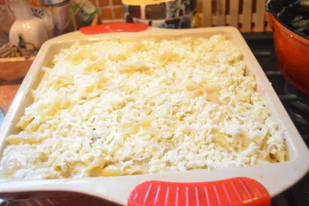 Лазанья из пенне с почками и соленым огурцом: шаг 8