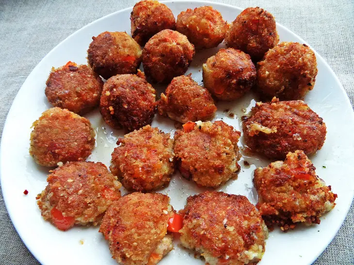 Колобки из спагетти с сыром: шаг 8
