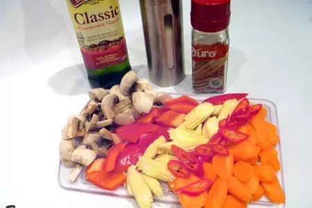 Паста farfalle с курицей карри в сливочном соусе: шаг 2