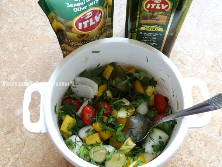 Перепелка, фаршированная овощами и оливками с ароматом шиповника на пару: шаг 3