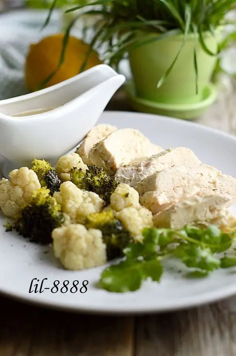 Запеченная куриная грудка и капустный микс на пару с лимонным соусом: шаг 6