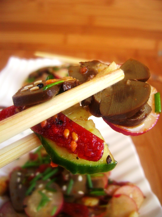 Ароматный салат из почек с овощами по-китайски: шаг 7
