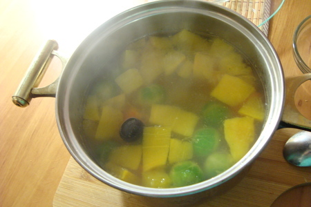 Овощной суп-пюре с брюссельской капустой и маслинами.: шаг 3