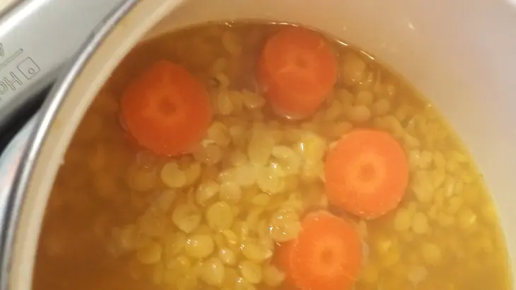 Гороховый суп- пюре с маслинами и  кальмаром. низкокалорийно! для стройности и легкости!: шаг 3