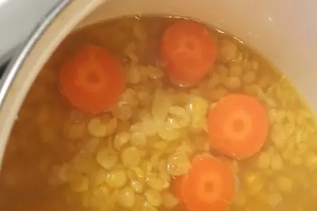 Гороховый суп- пюре с маслинами и  кальмаром. низкокалорийно! для стройности и легкости!: шаг 3