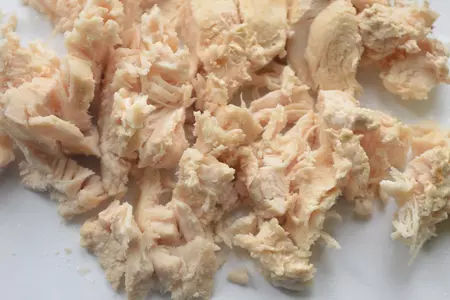 Салат с оливками и стеблями сельдерея: шаг 1