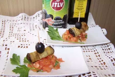 Тартар из помидоров и зелени с баклажаном и маслинами: шаг 5