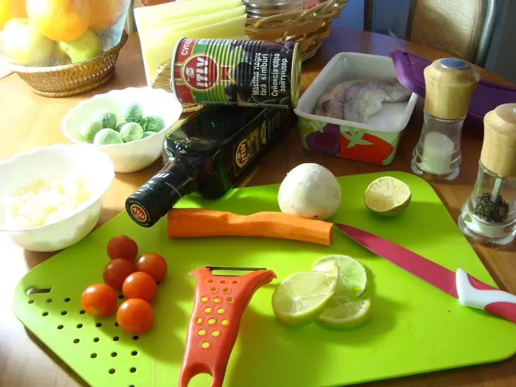 Рыба морская ,запечённая с овощами: шаг 1