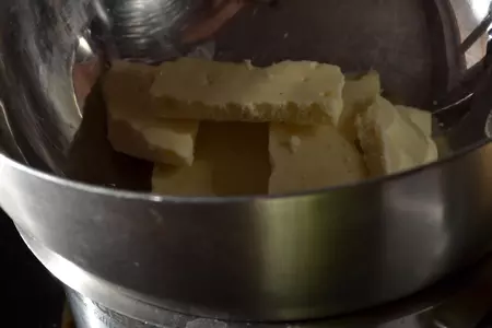 Шоколадное суфле "день и ночь": шаг 1