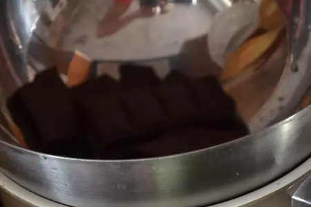 Шоколадное суфле "день и ночь": шаг 2