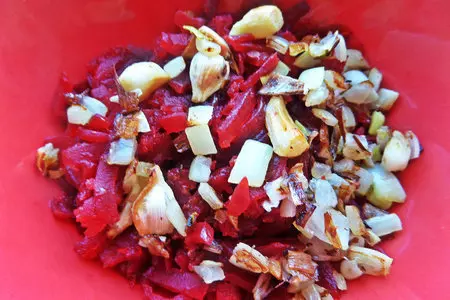 Закуска "триколор" с овощами и оливками: шаг 5