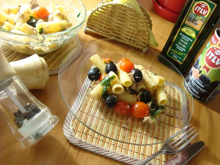 Салат с тунцом и tortiglioni.: шаг 8