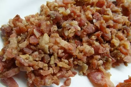 Баклажаны с аджикой, беконом и чесноком: шаг 5