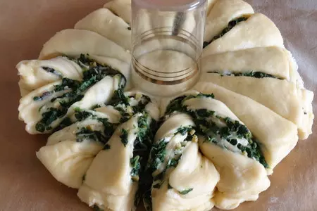 Летний пирог со шпинатом и оливками.: шаг 6