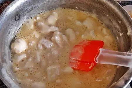 Мороженое с чаем матча и зелёными оливками.: шаг 2
