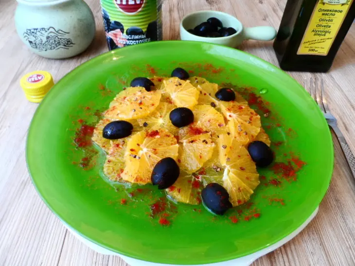 Салат с маслинами и апельсинами.: шаг 4