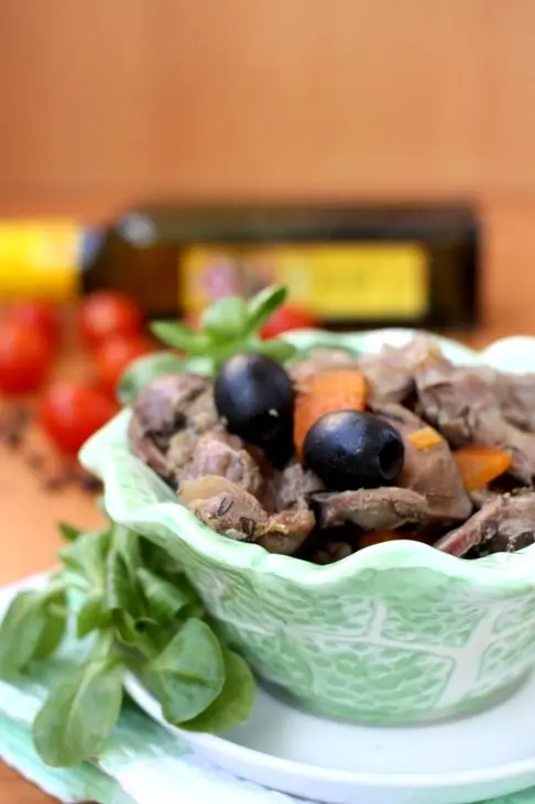 Куриные желудки с полынью-абротан и маслинами: шаг 6