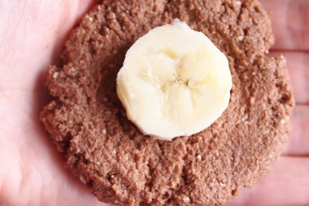 Шоколадно-творожный десерт с бананом: шаг 11