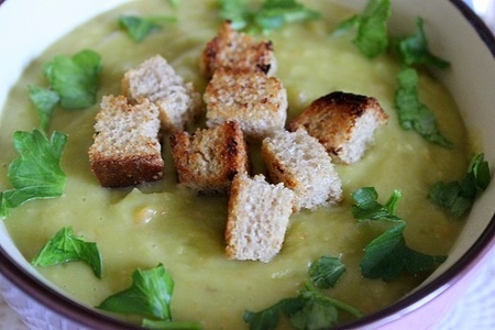 Постный суп-пюре из зеленого гороха с гренками: шаг 10