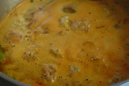 Суп томатный  с фасолью и фрикадельками: шаг 4