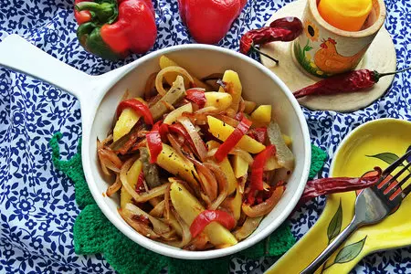 Постный картофельный салат "деревенский": шаг 9