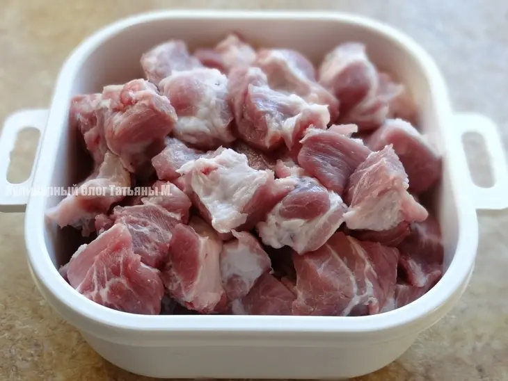 Сардельки домашние свиные с горчицей: шаг 1