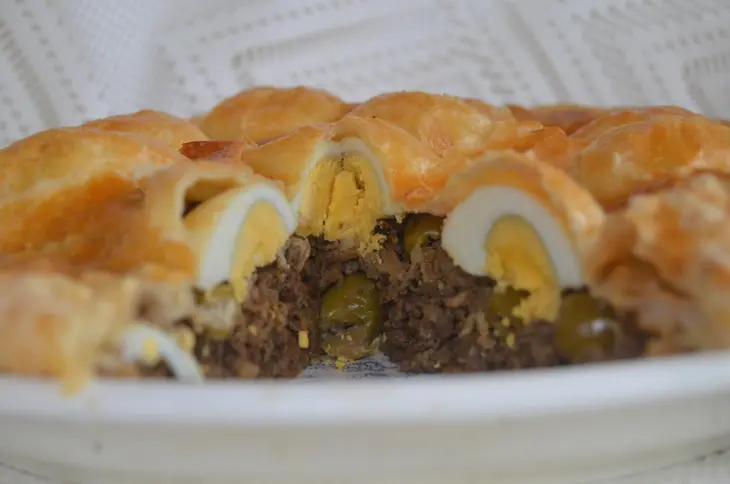 Пирог с сердцем, капустой и оливками: шаг 9