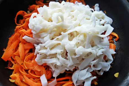 Рисовая лапша с морковью и сельдереем (для поста): шаг 5