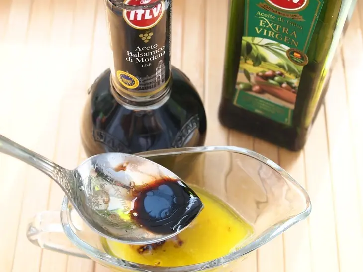 Витаминный салат с куриной печенью, шпинатом и апельсинами: шаг 5