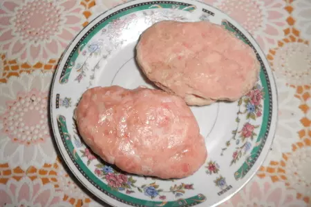 Гречка с запеченными котлетами с сыром: шаг 1