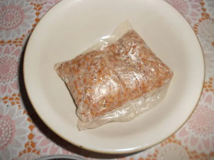 Гречка с запеченными котлетами с сыром: шаг 6