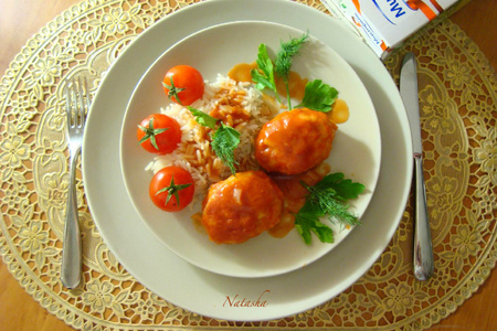 Куриные котлеты с капустой  в томате с рисом индика gold .: шаг 10