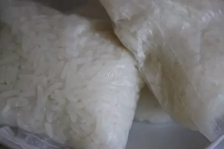 Сморчки в сметане с рисом "янтарь": шаг 11