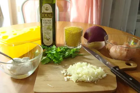 Полента с фаршем и двумя видами сыра.: шаг 1