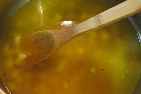 Пряный, имбирный крем-суп из картофеля с креветками: шаг 3