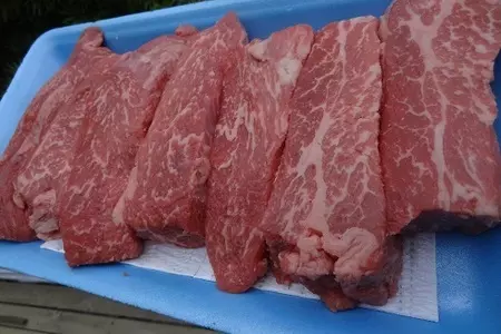 Мраморная говядина с кукурузой и броколи: шаг 1
