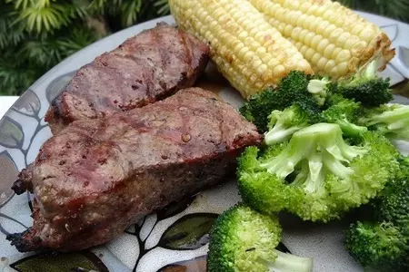 Мраморная говядина с кукурузой и броколи: шаг 7