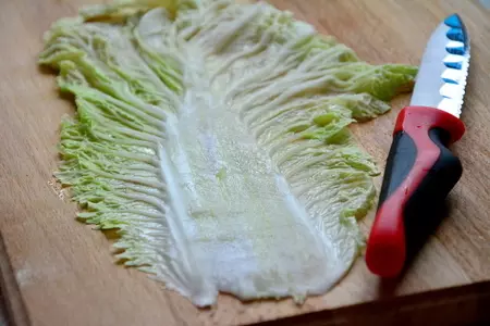 Рулетики из пекинской капусты с мясом и сладким перцем: шаг 4