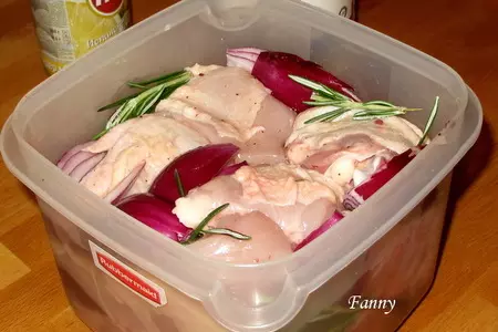 Курица в белом вине с оливками и вялеными помидорами: шаг 2