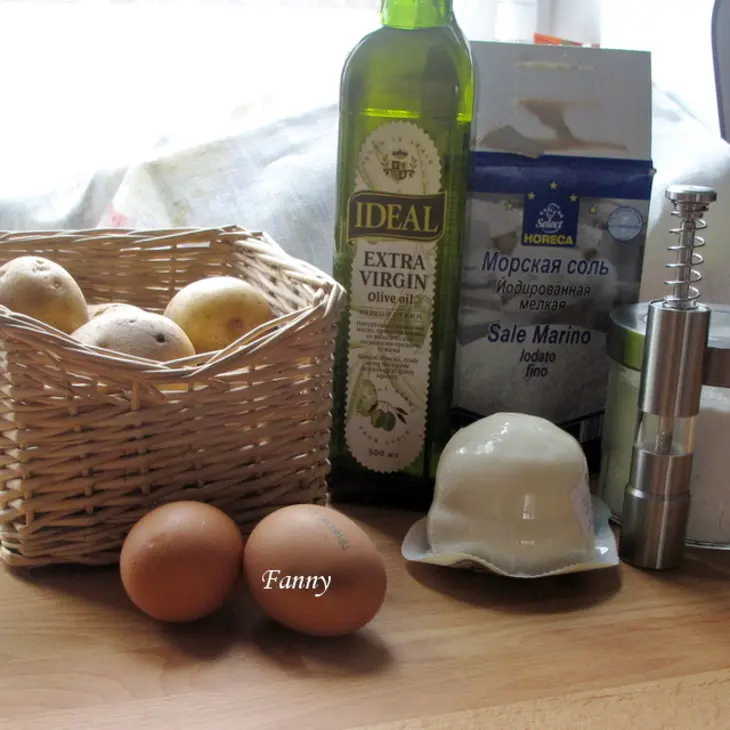 Картофельные крокеты с моцареллой - crocchette di patate e mozzarella: шаг 1